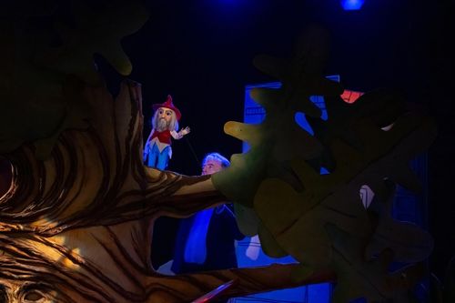 https://theater-kr-mg.de/spielplan/ein-neues-abenteuer-fuer-grete/