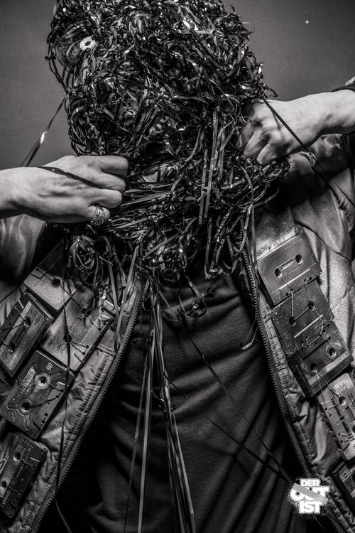 Der Outist lädt ein: Musikalisch-elektronischer Potpourri